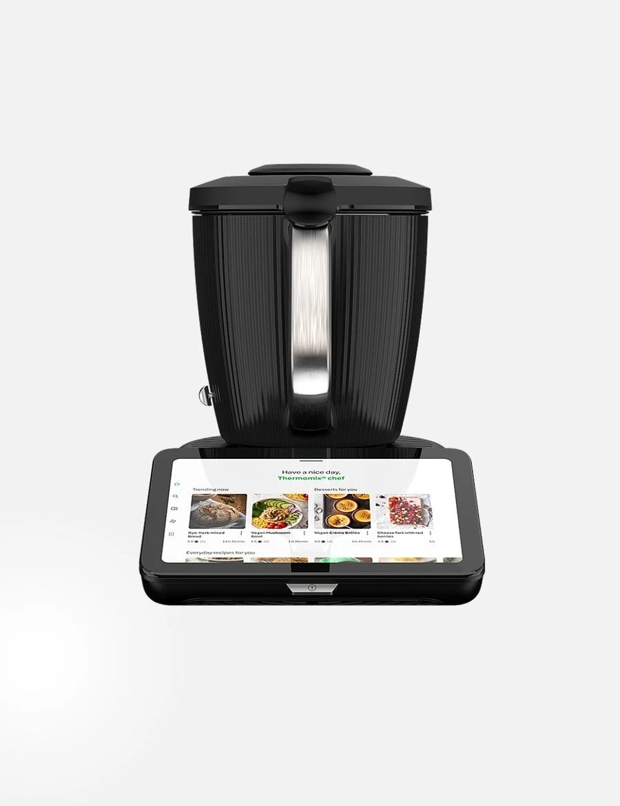Vorwerk Thermomix TM7 - guided cooking screen with step-by-step recipe instructions
