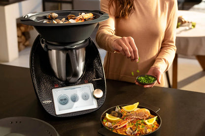 Vorwerk Thermomix TM6 Diamond Black edition - premium finish